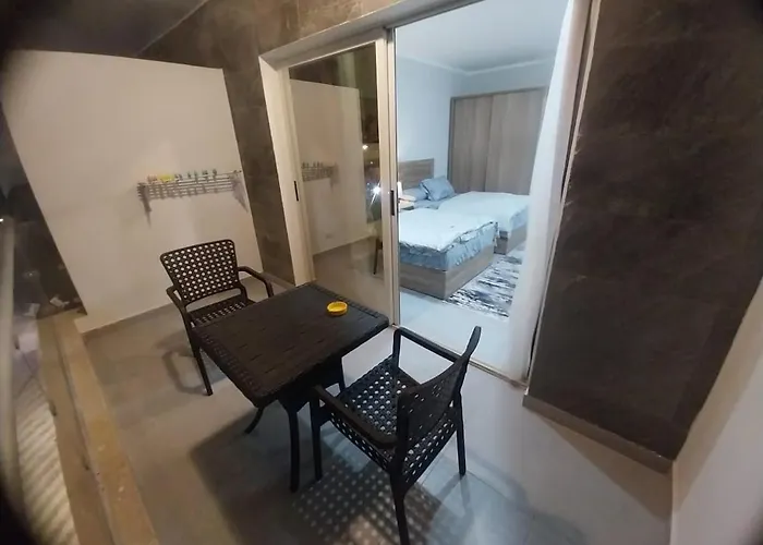 Pola At Scandic Apartman Gurdaka